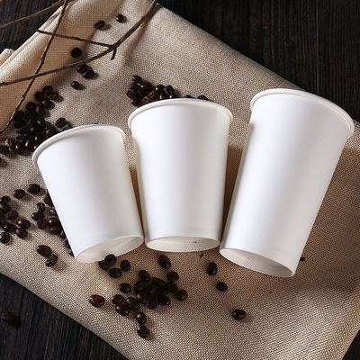 12OZ 300gsm Soda Soğuk İçecek Tek Kullanımlık Kağıt Bardaklar Meyve Suyu Beyaz Kağıt Bardaklar Kapaklı